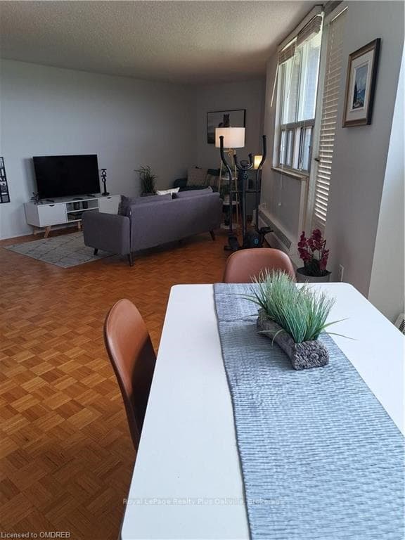 212 KERR Street Unit 909 photo 18