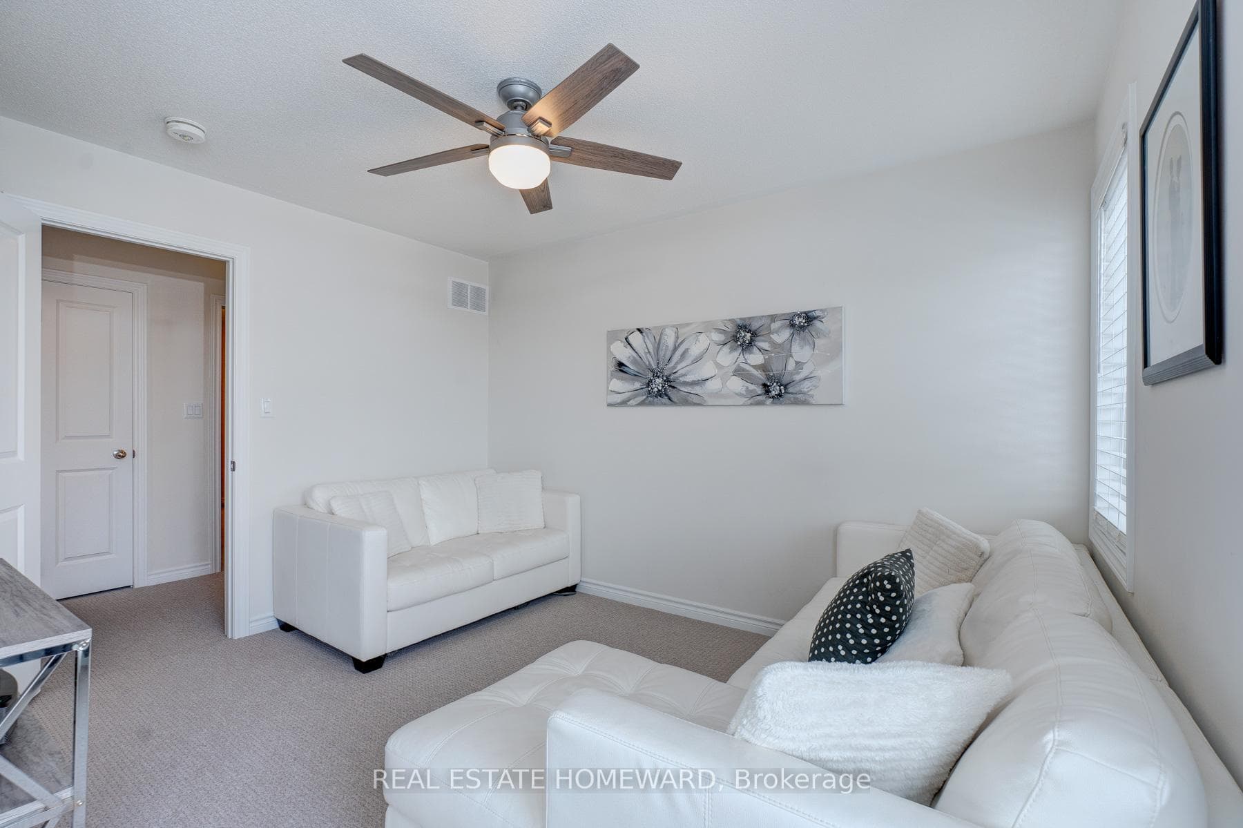 1809 Castlepoint Drive photo 15