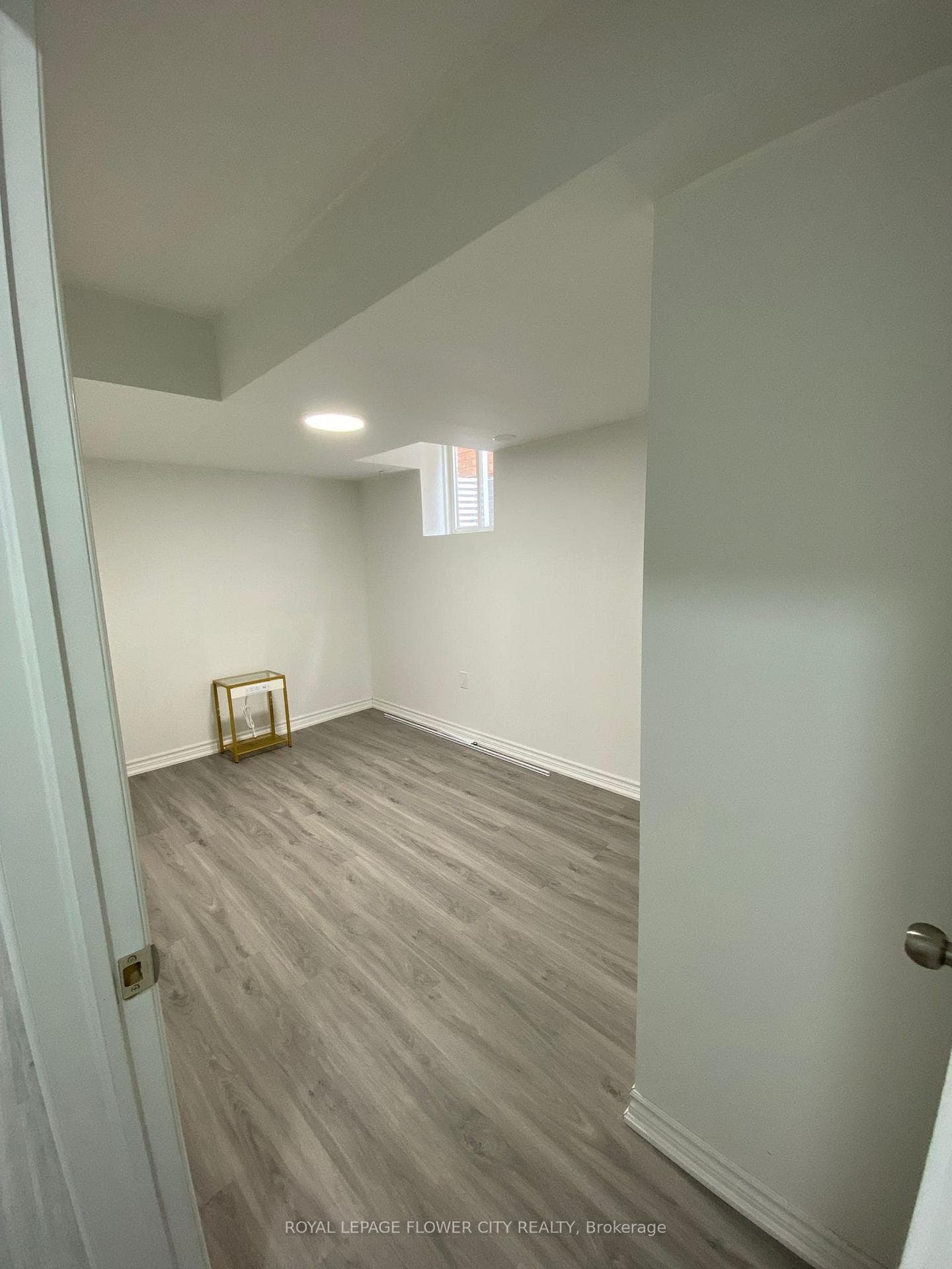 29 Marshmarigold Drive Unit Basement photo 9