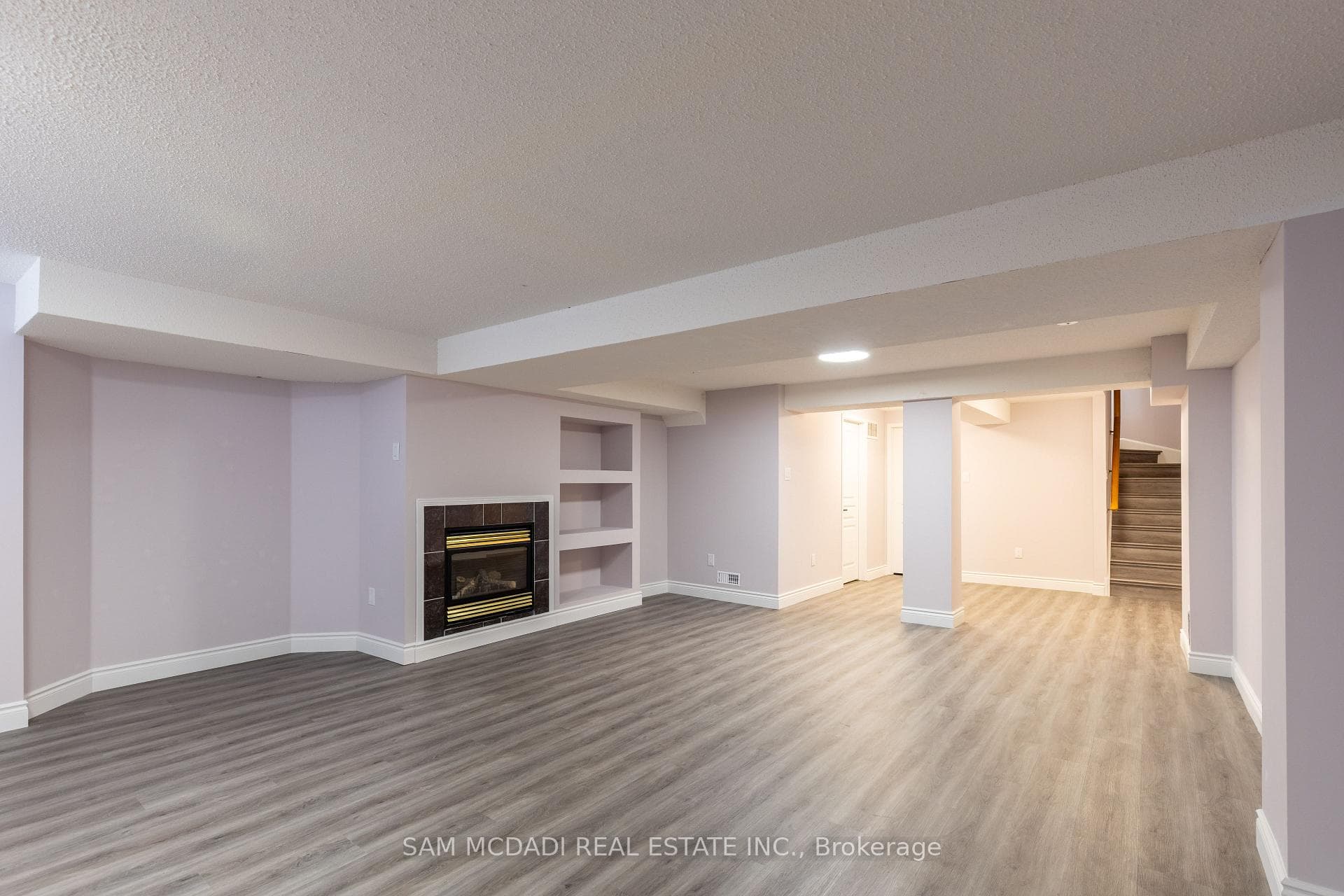 3989 Coachman Circle photo 33