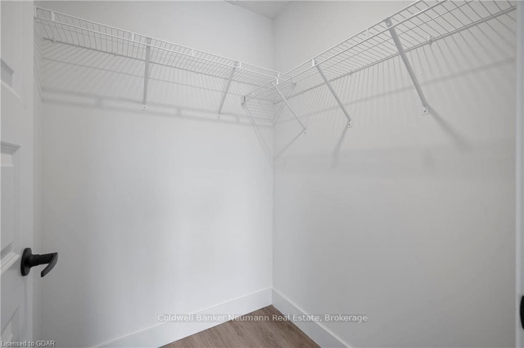 Walk in closet