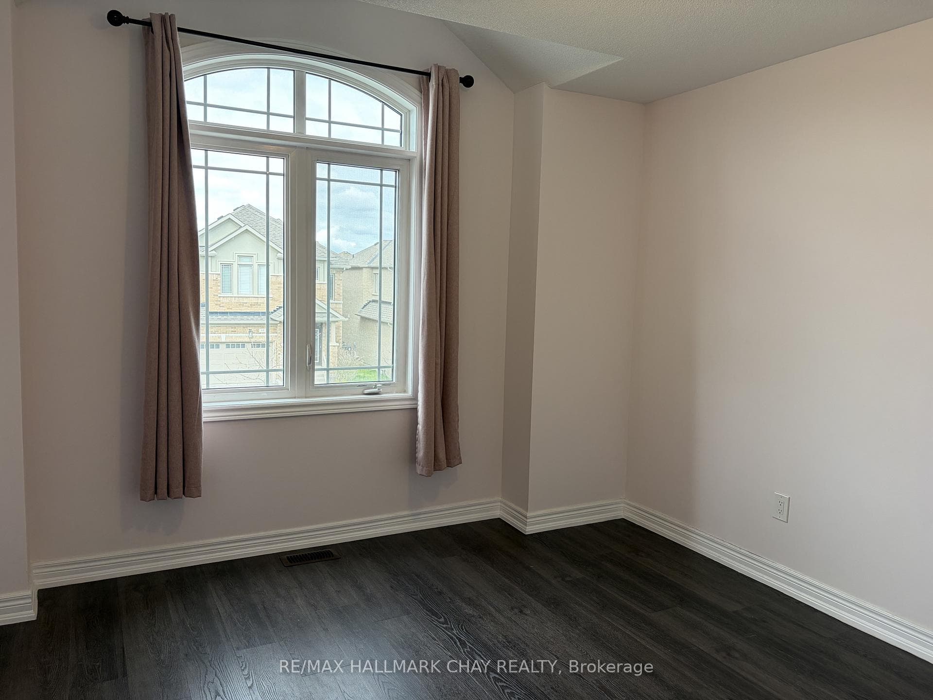 67 Owens Road photo 11