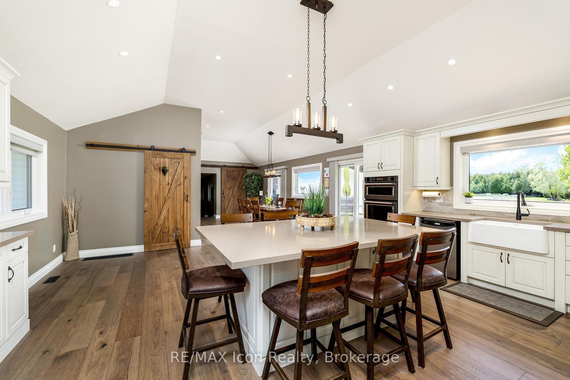 Chef-Inspired Kitchen