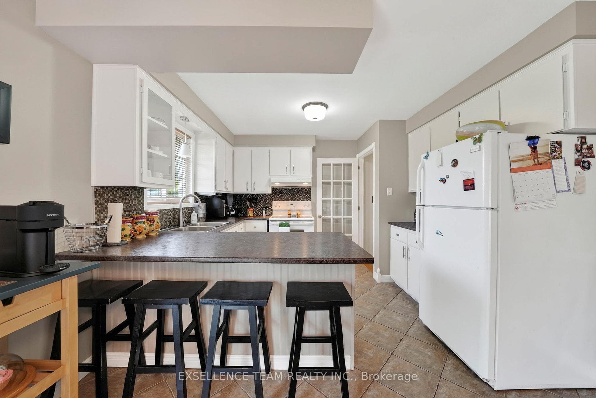 1120 Lasalle Road photo 11