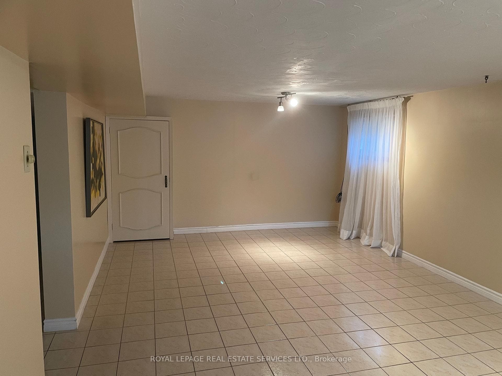 66 Evans Avenue photo 6
