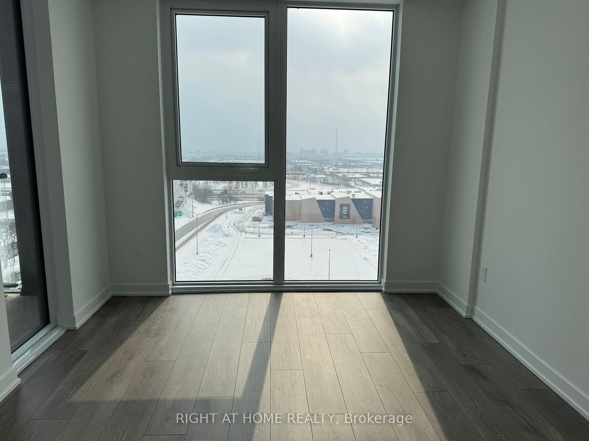 1007 The Queensway N/A Unit 1014 photo 12