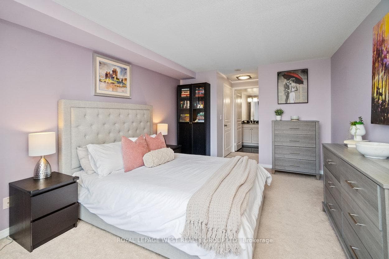 51 Harrison Garden Boulevard Unit 304 photo 23