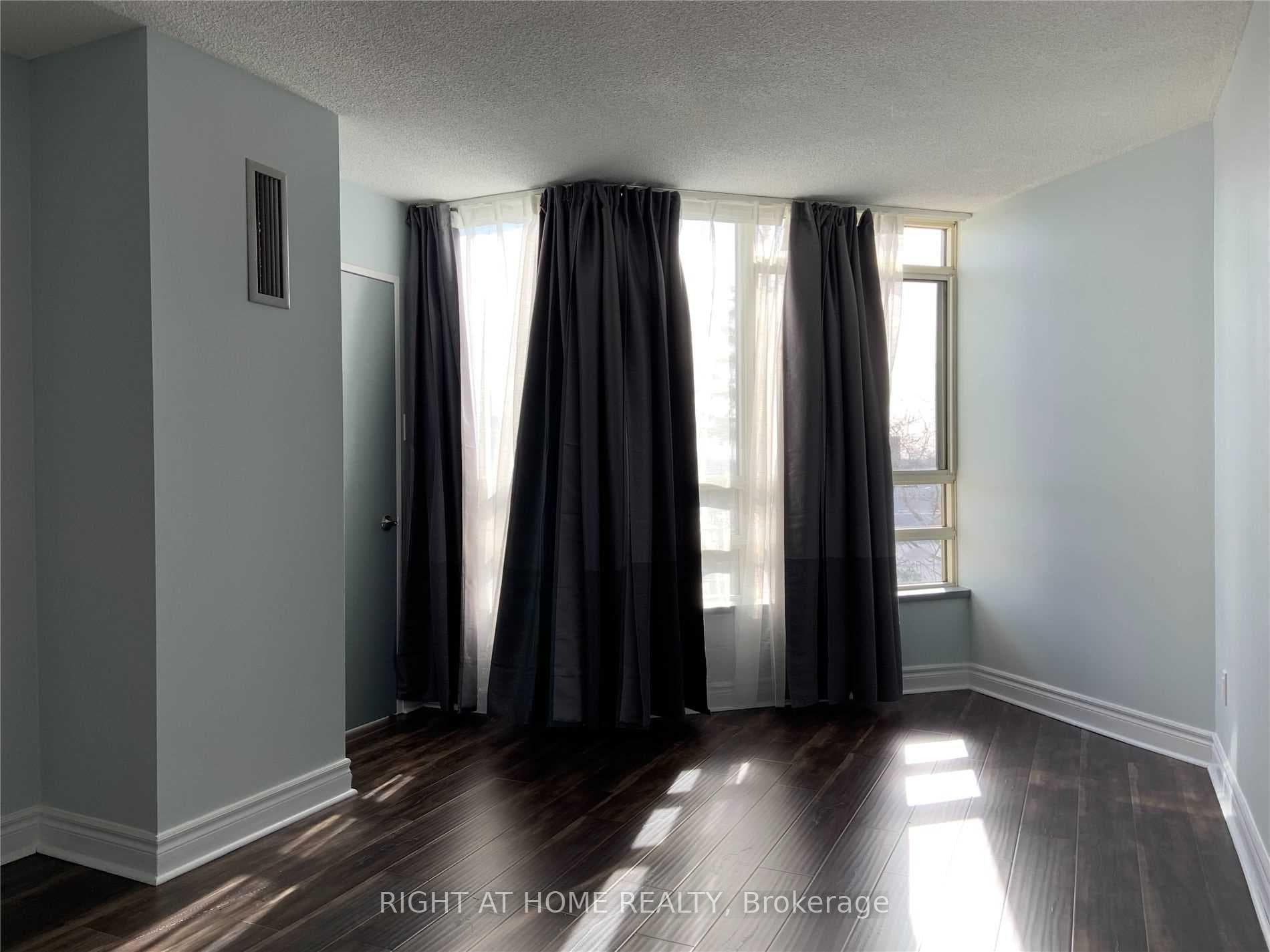 75 King Street Unit 506 photo 16