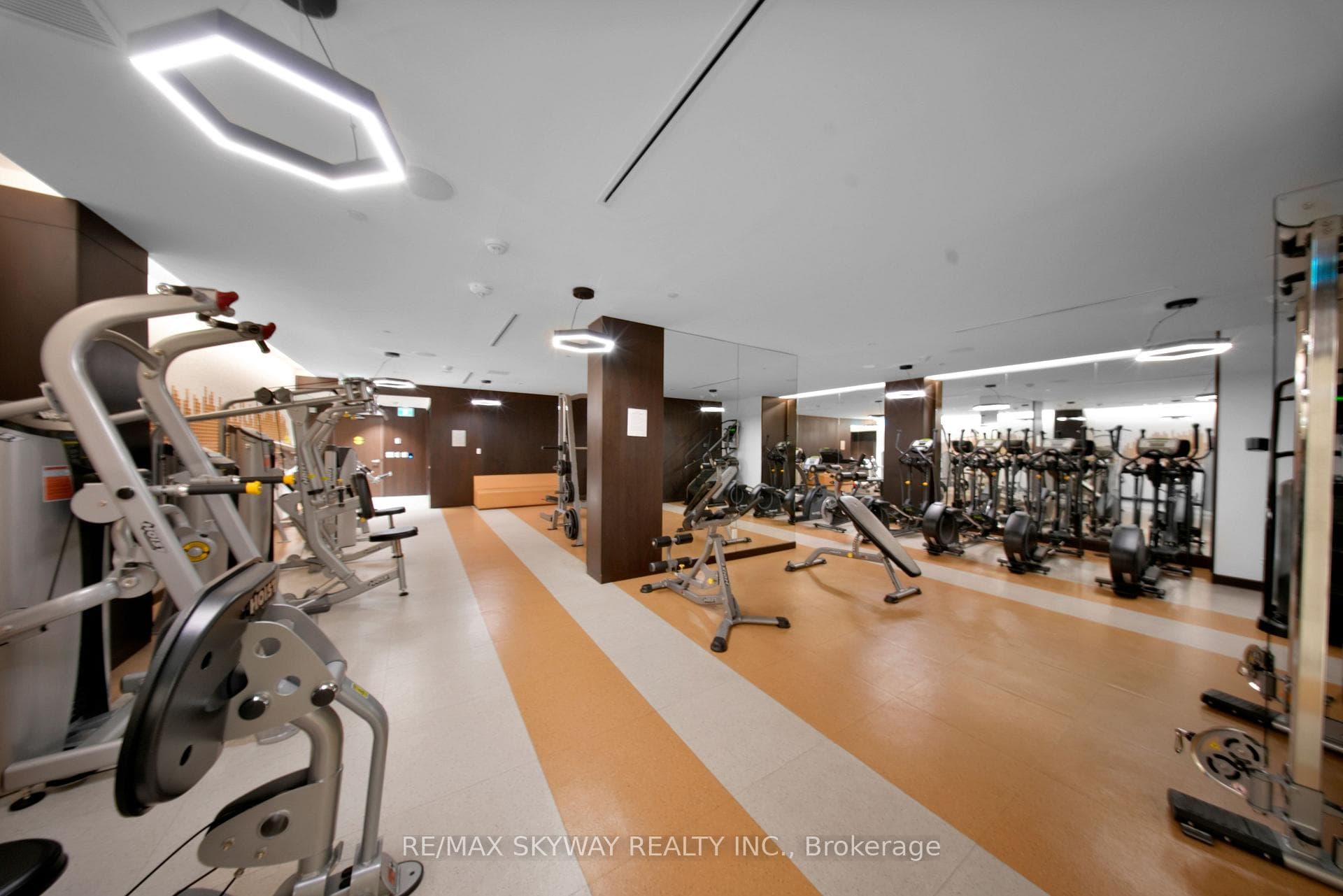 6 sonic Way Unit 103 photo 28