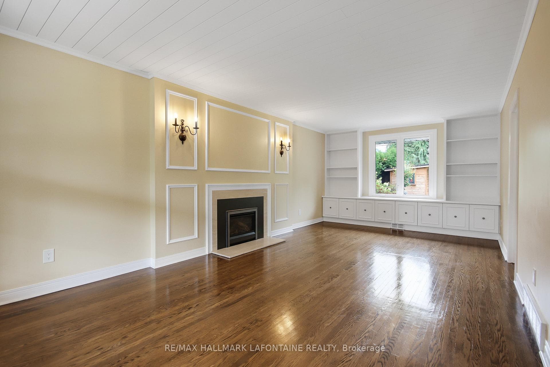 1809 Dorset Drive photo 4