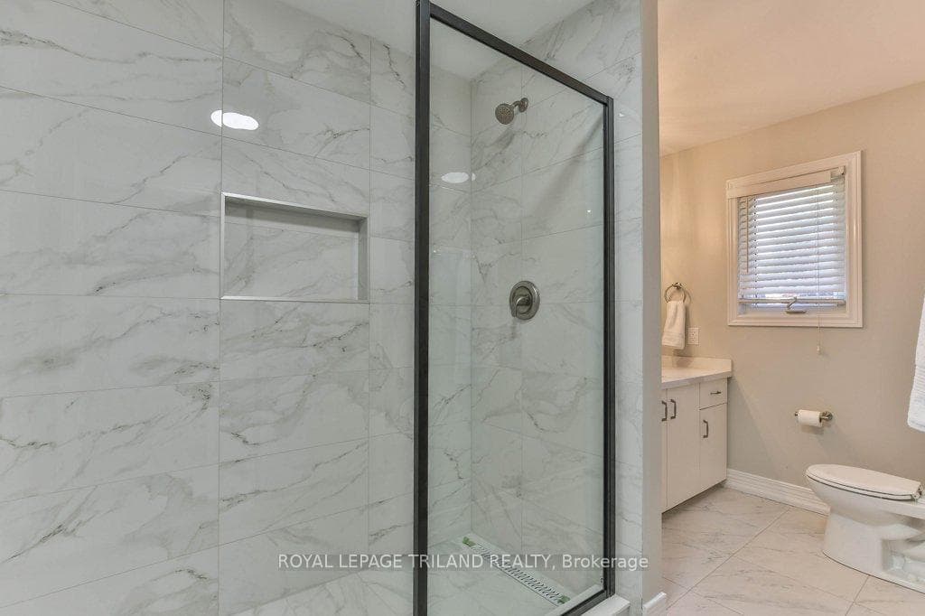 16 PINEHURST Drive photo 29