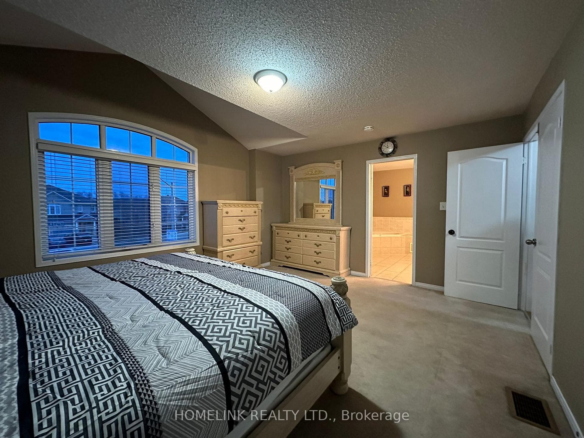 3294 COUNTRY Lane photo 14