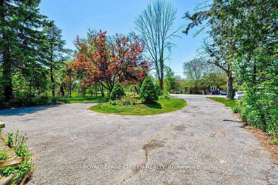 14835 Jane Street photo 2