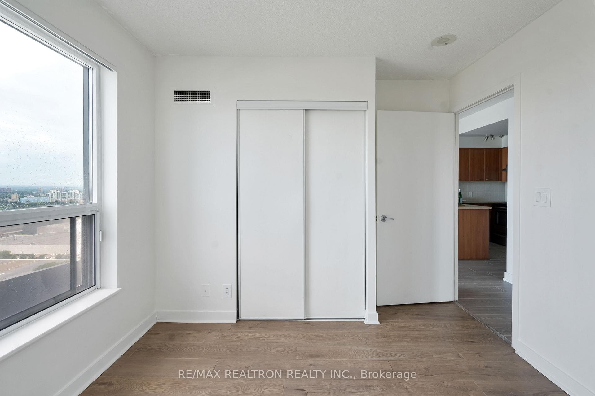 38 Lee Centre Drive Unit 3012 photo 17