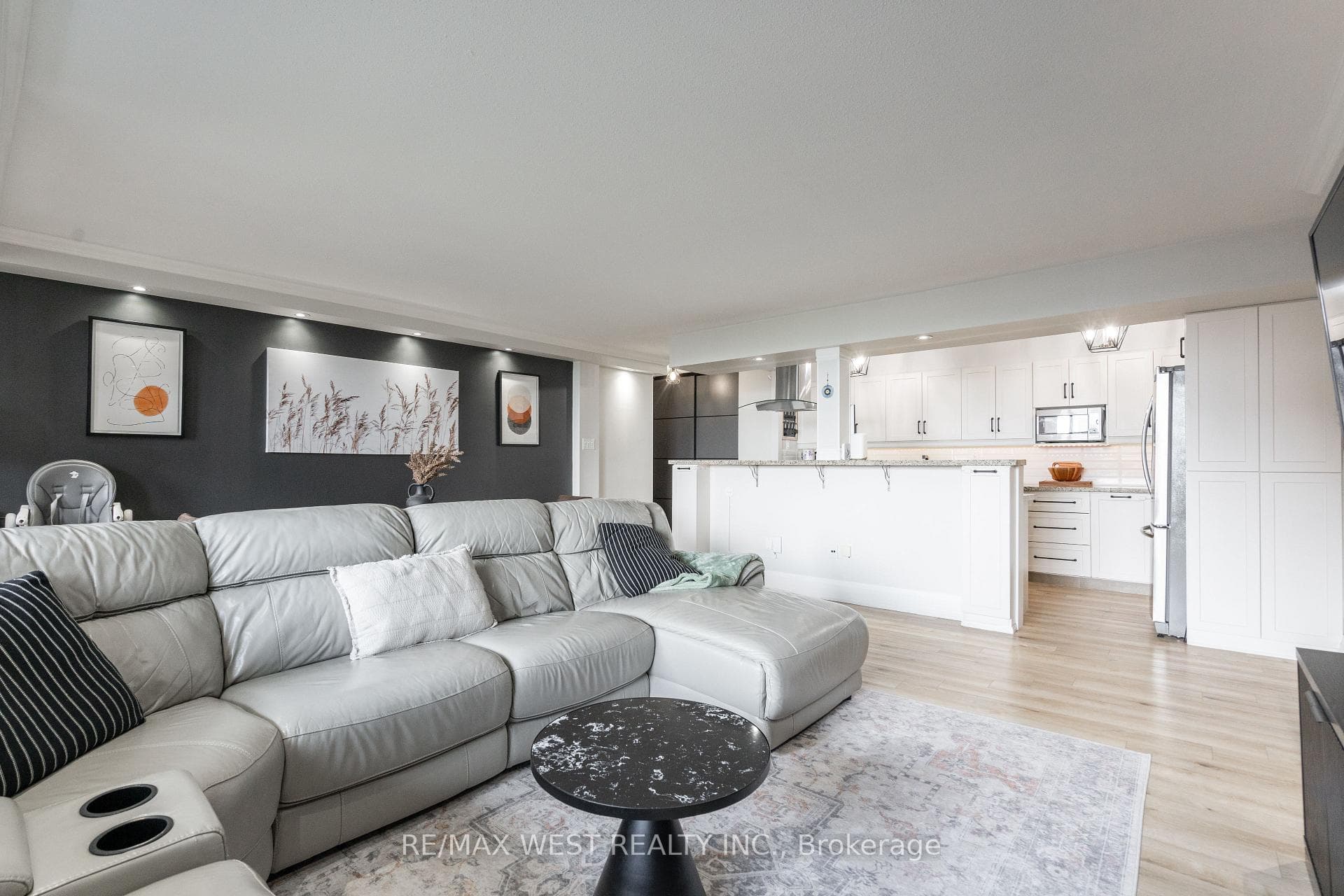 61 Richview Road Unit 1603 photo 10