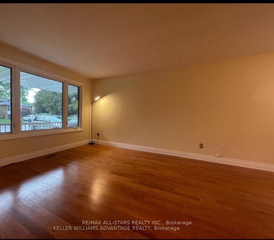272 Stouffer Street Unit Main Floor photo 5