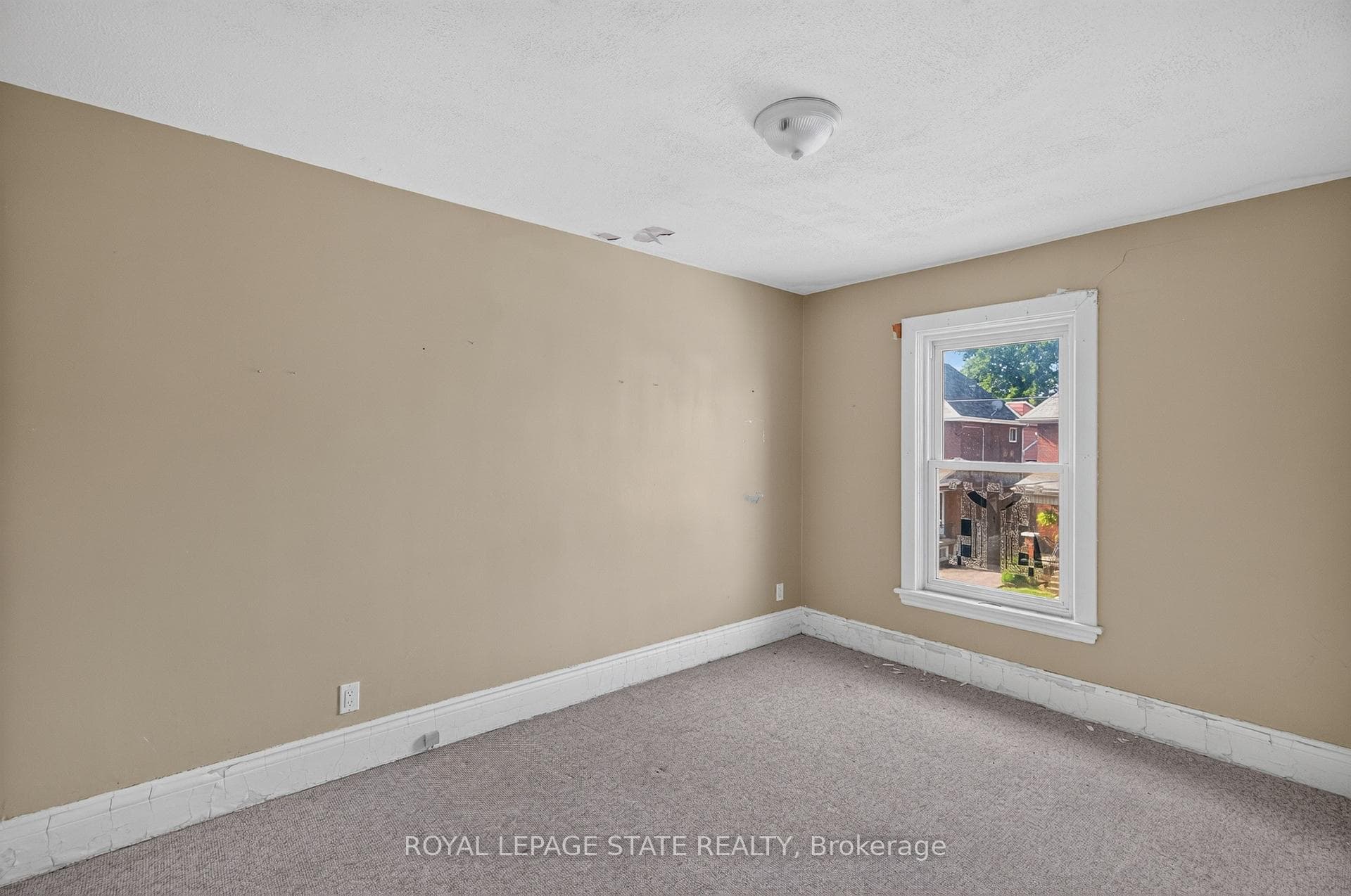 103 Rosemont Avenue photo 28
