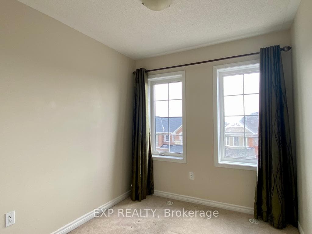 1621 Gainer Crescent photo 19