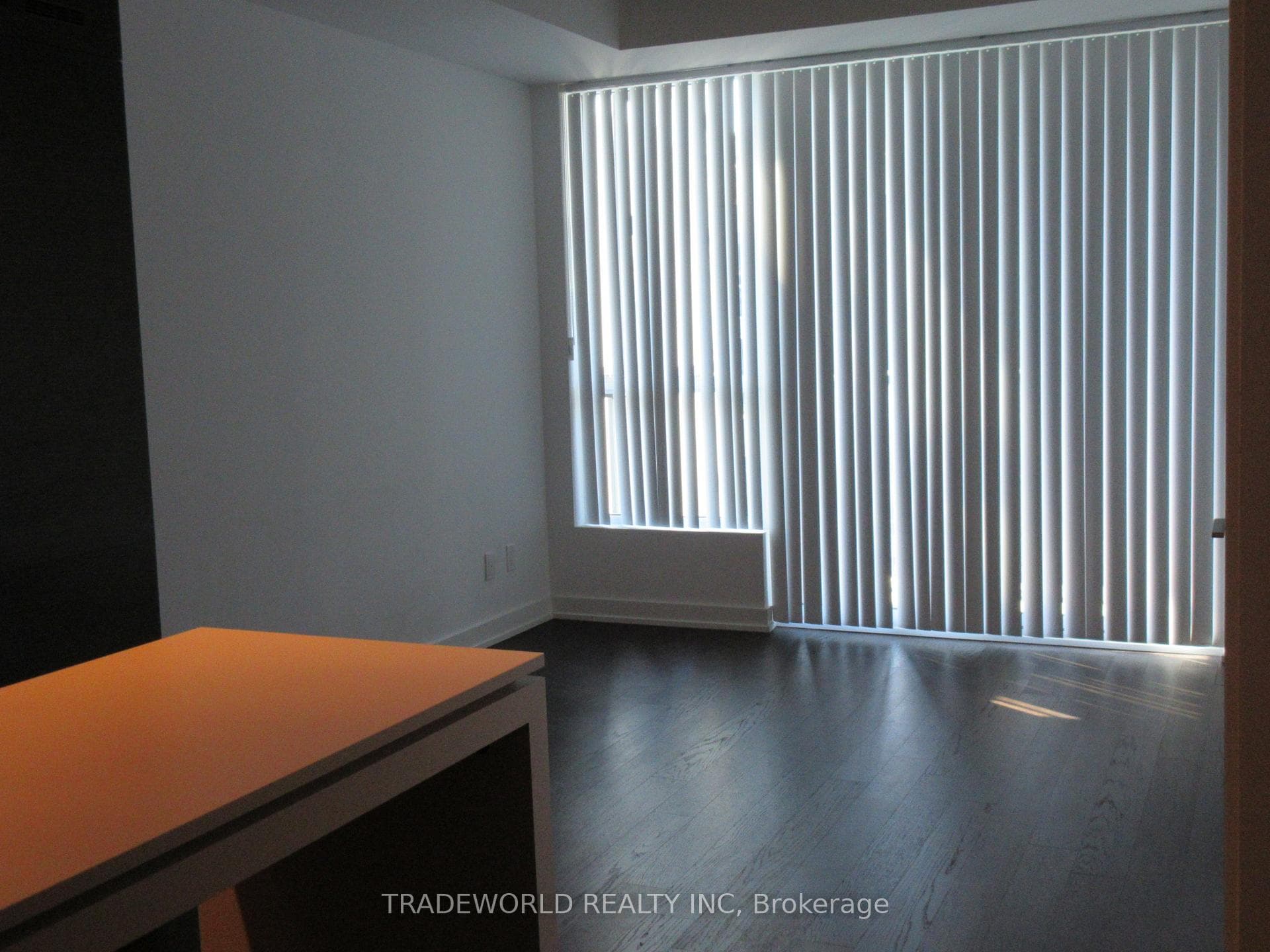 1030 King Street Unit 719 photo 2