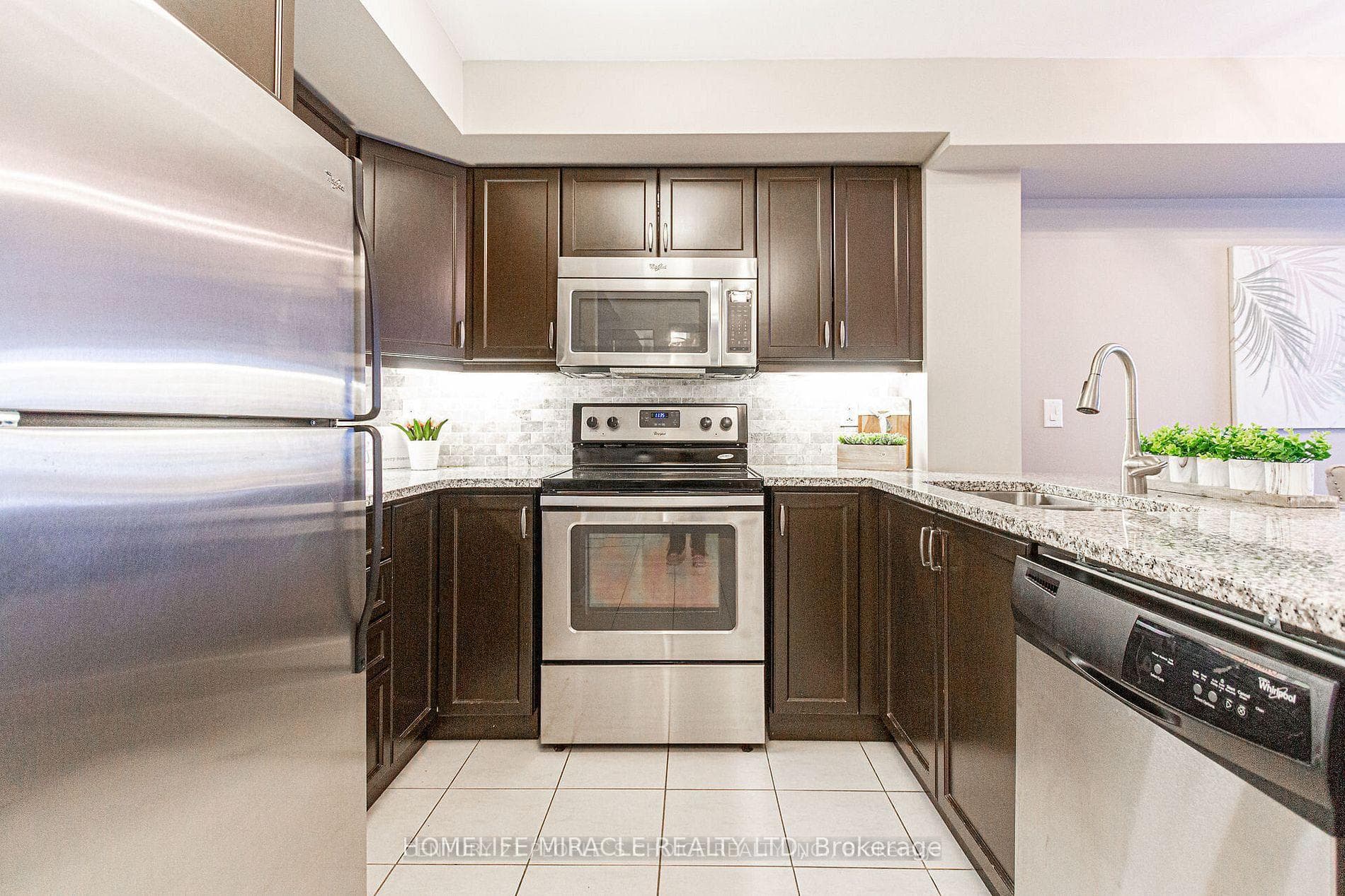 1045 Nadalin Heights Unit 211 photo 30