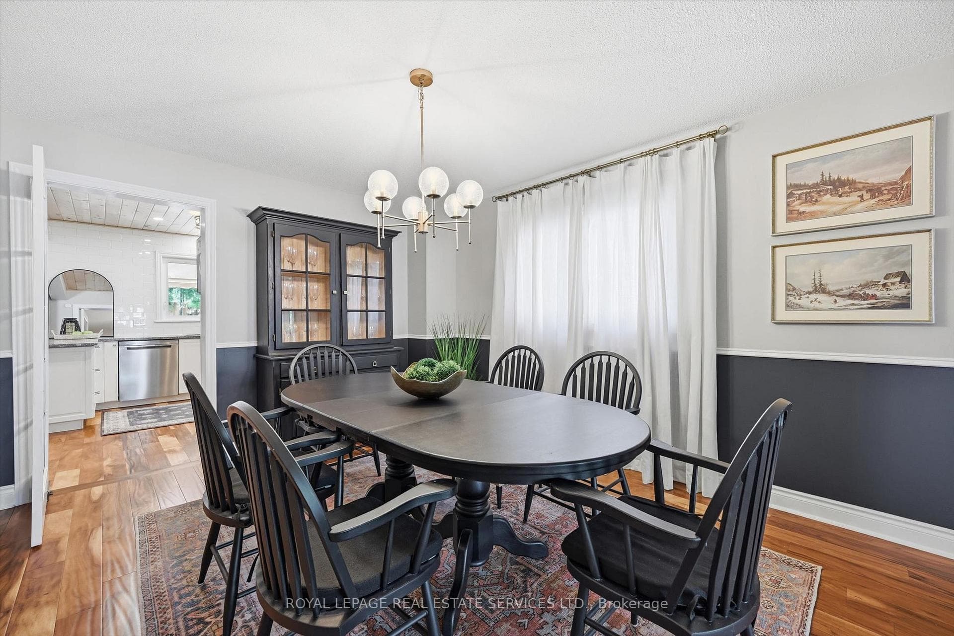 Acacia Engineered Hardwood Flooring in Dining Room
