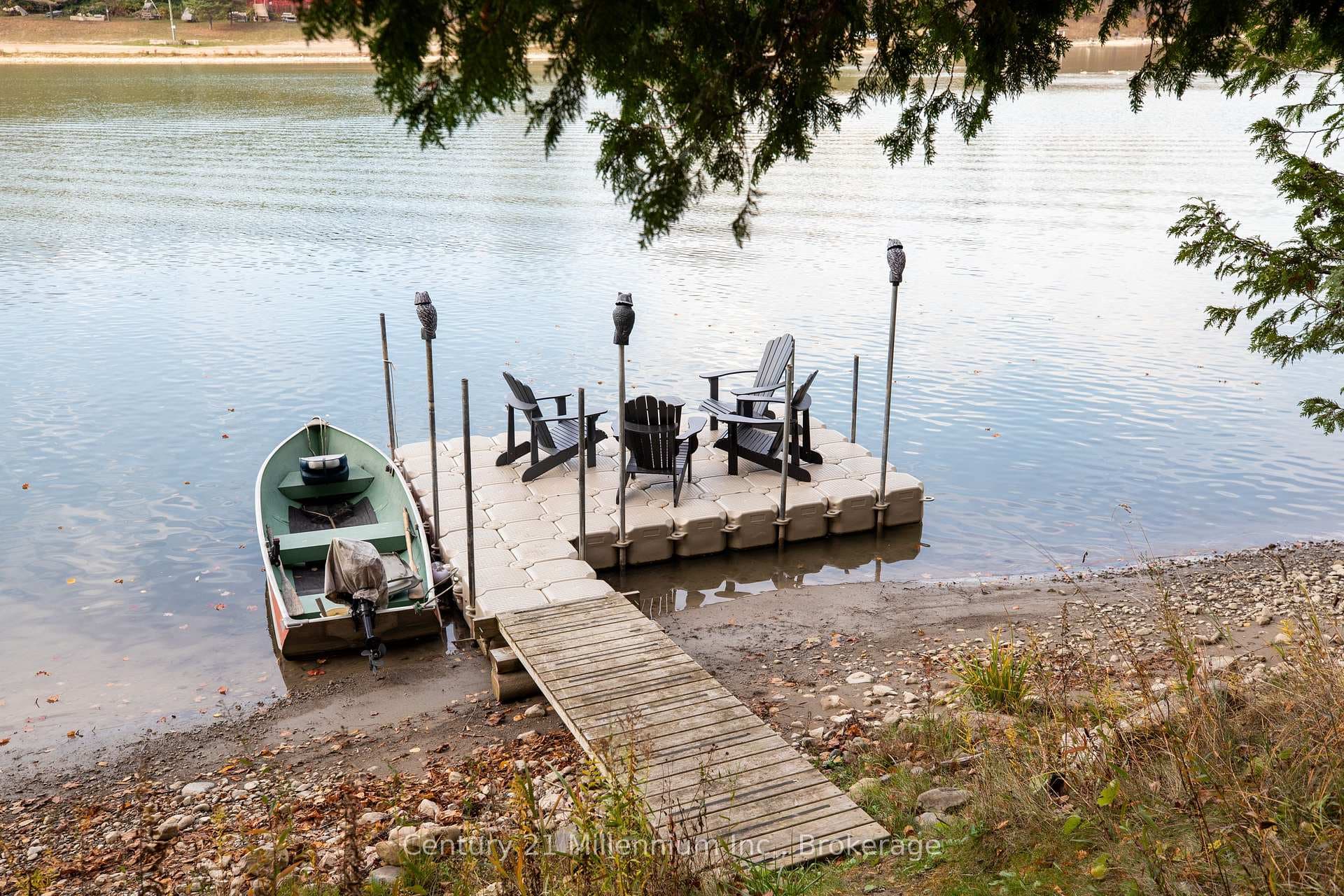 Private Floating Dock System included