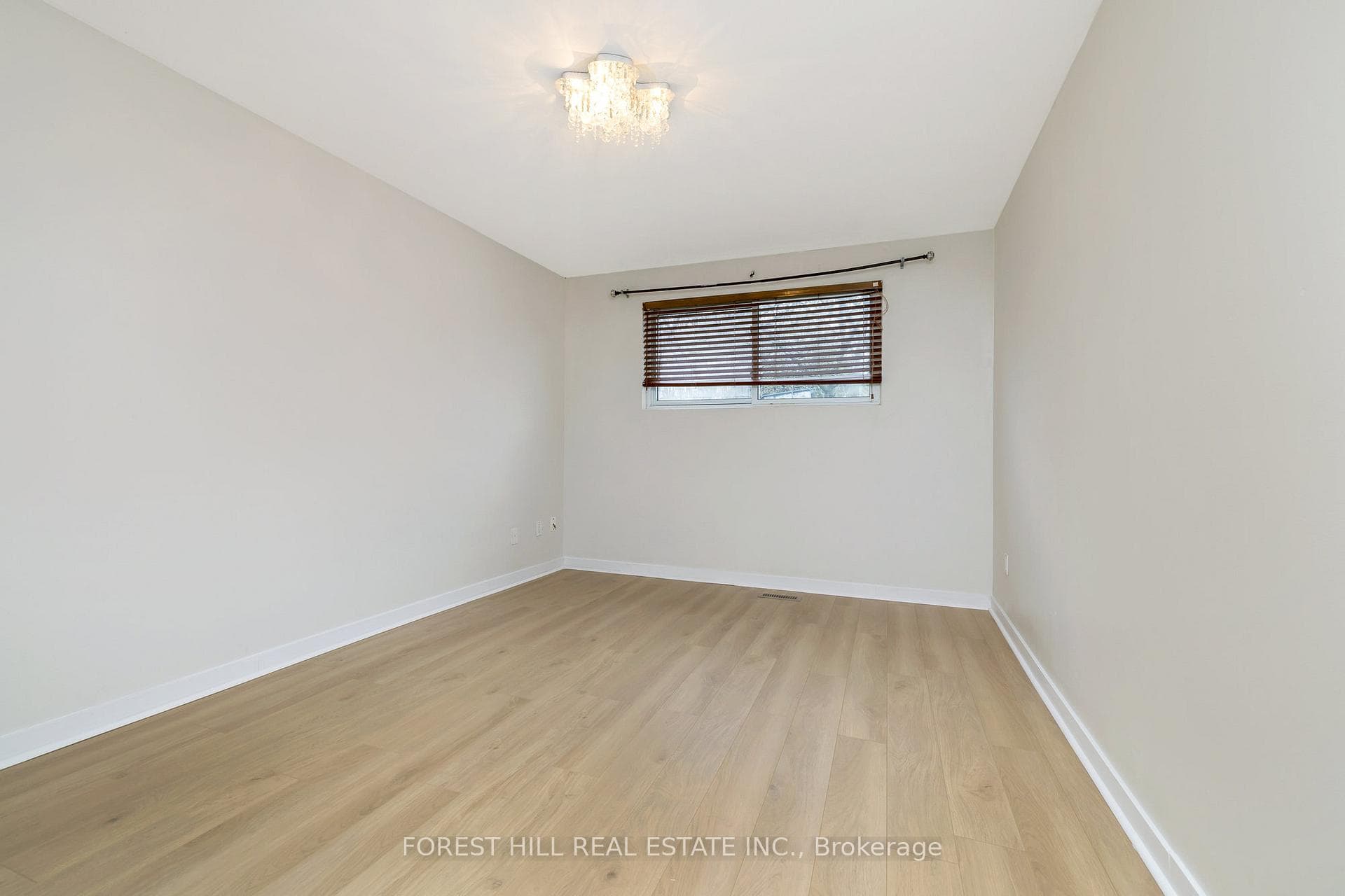 18 Marblehead Crescent photo 15