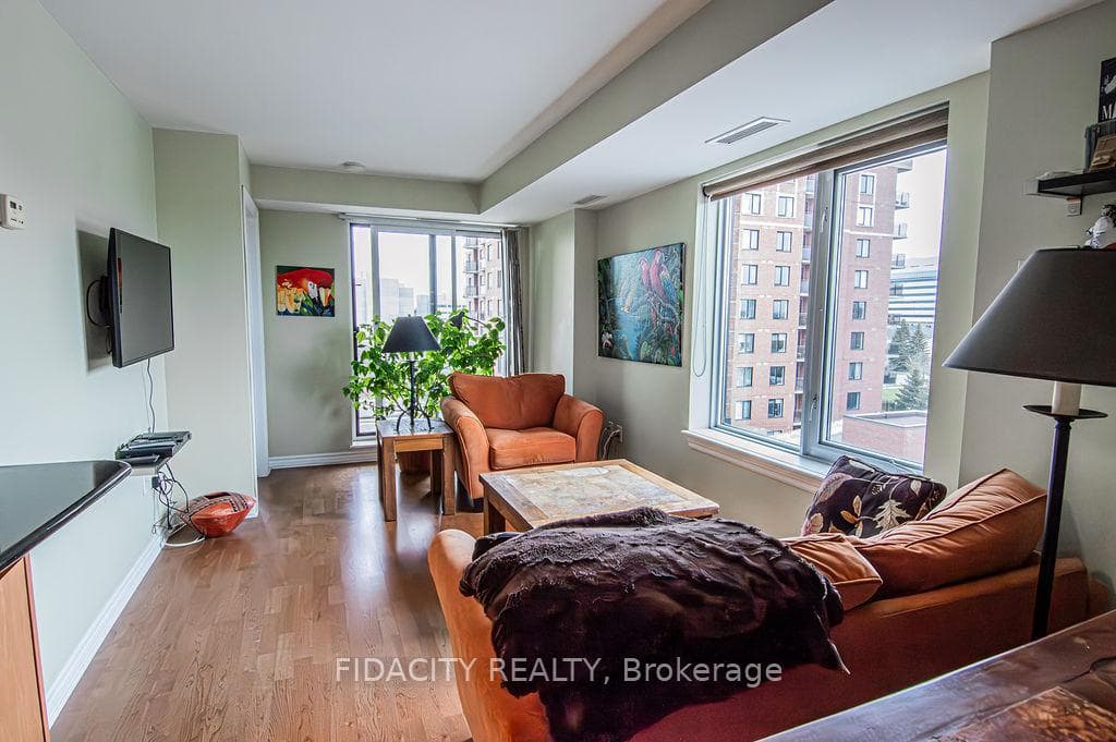 314 Central Park Drive Unit 601 photo 5