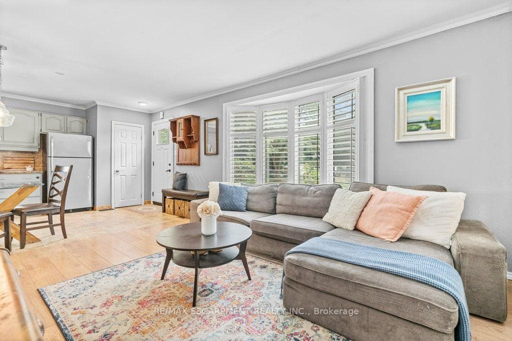 33 Maclaren Avenue photo 6