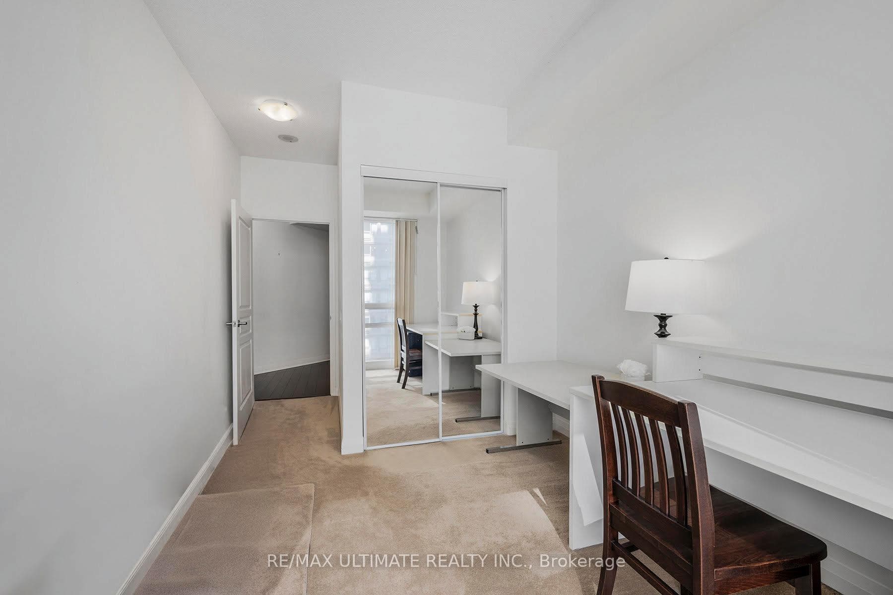 1121 Bay Street Unit 707 photo 14
