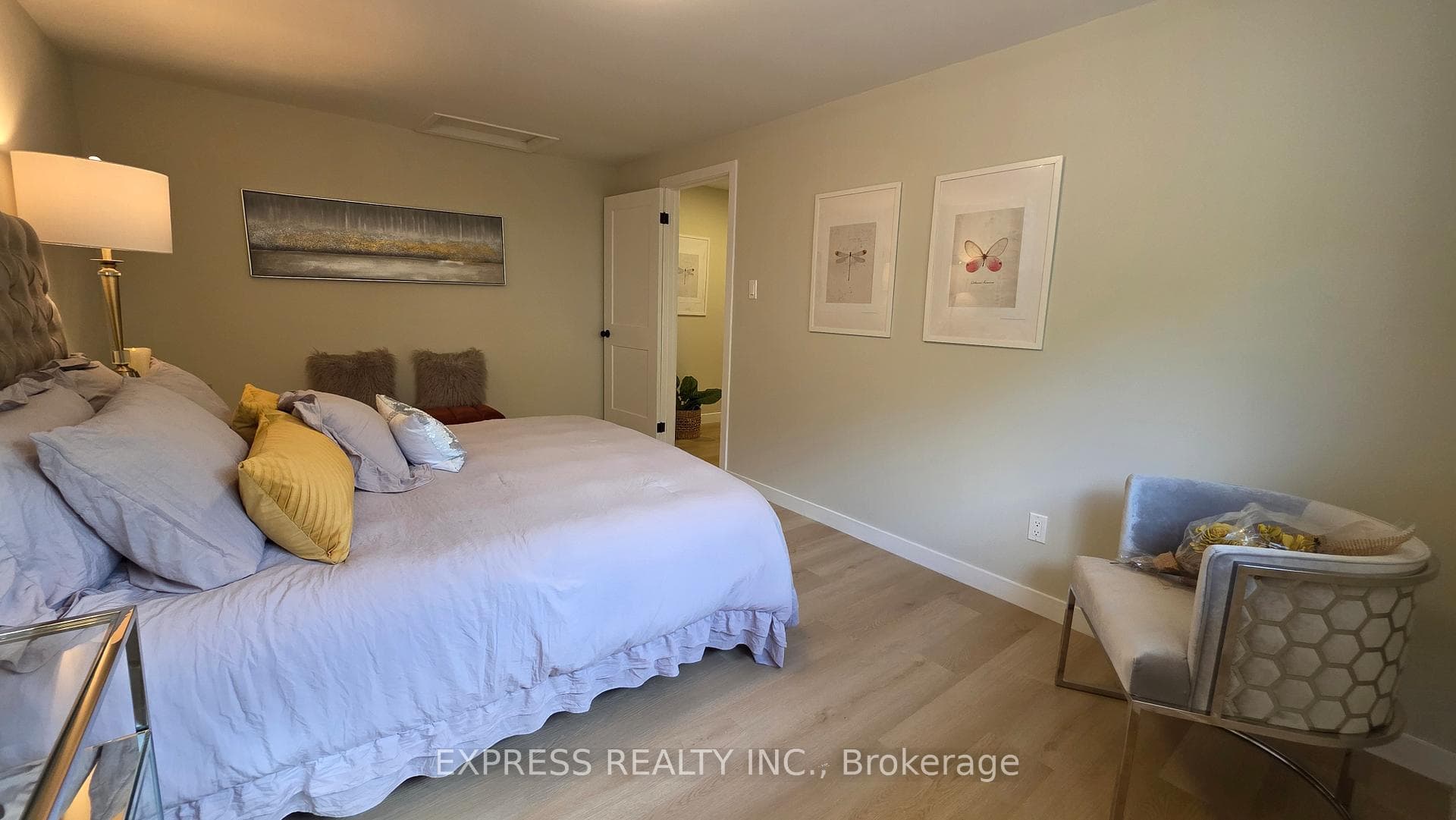 1215 Garthdale Court photo 17