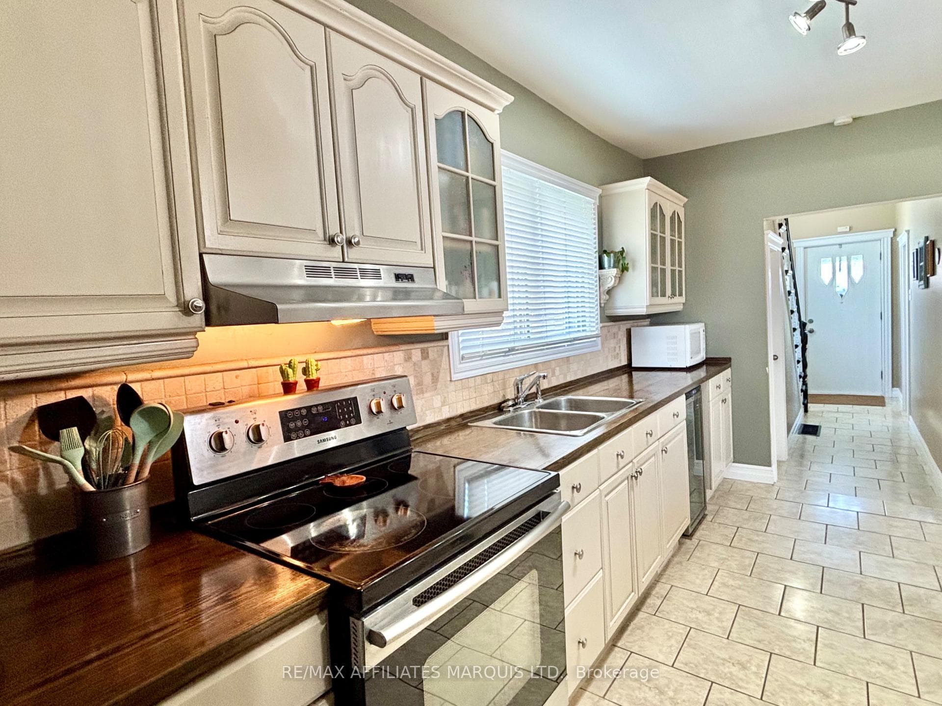 4 Seymour Avenue photo 17