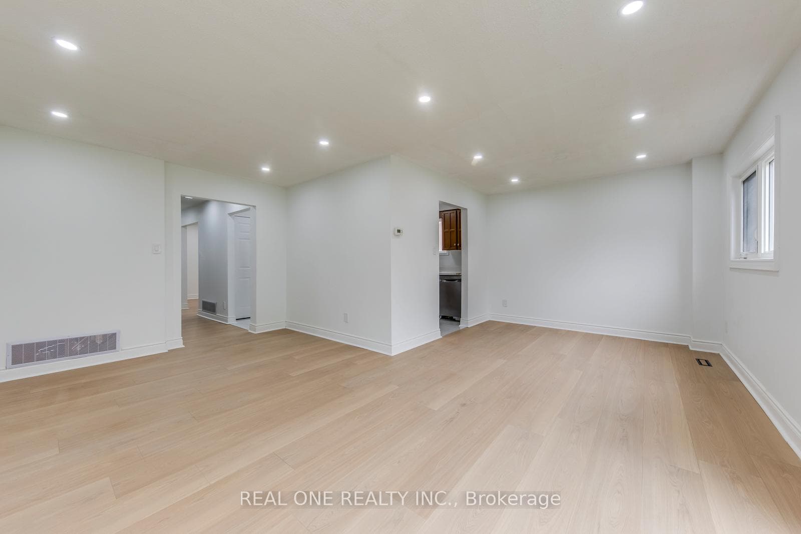 655 Paragon Place photo 11