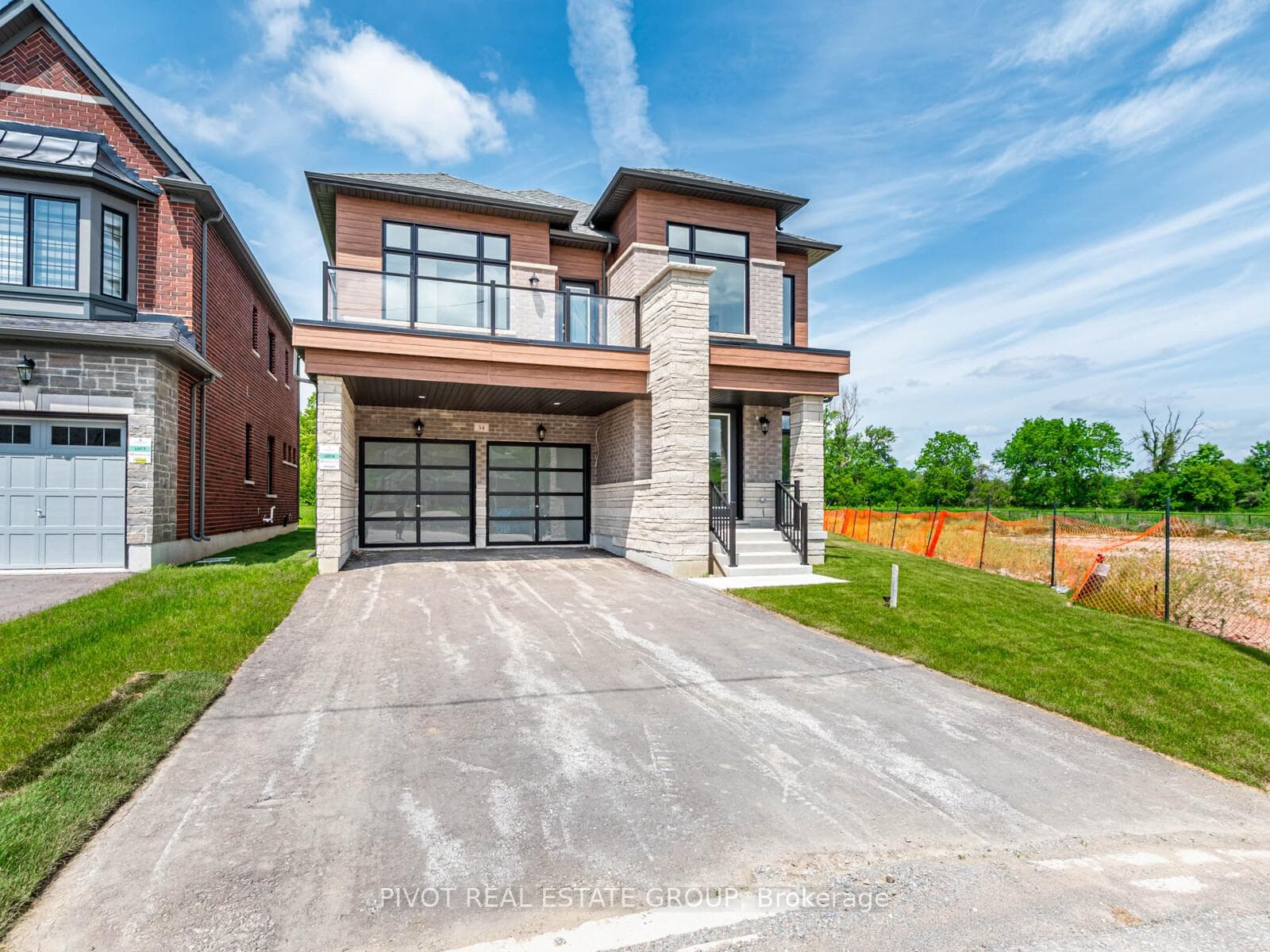 34 Montorio Drive photo 2