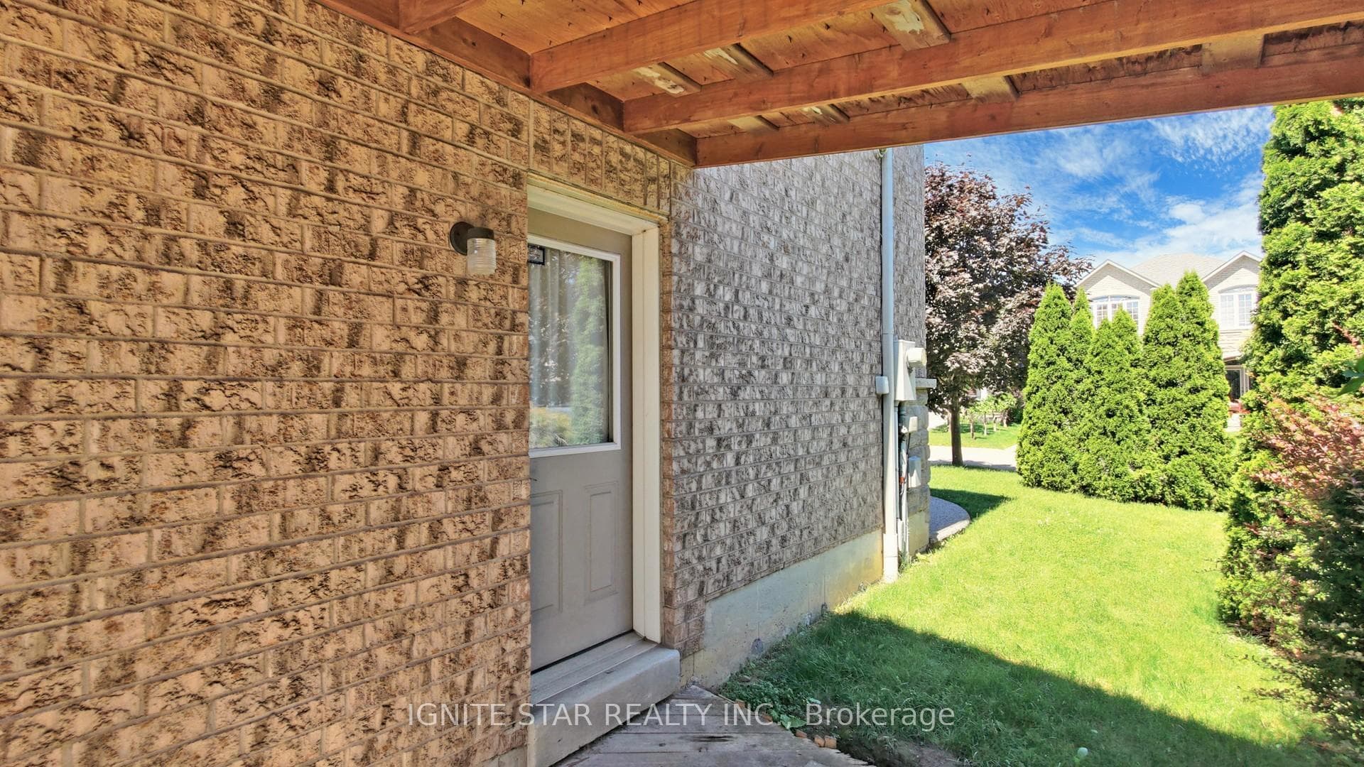 120 Danielson Court photo 32