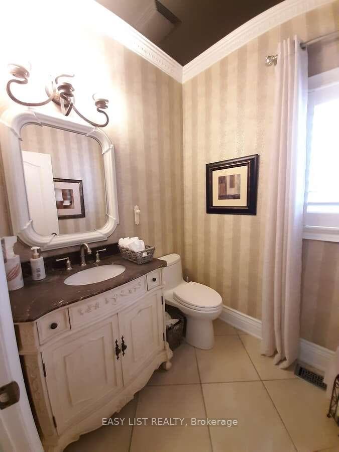 92 Walker Road photo 13
