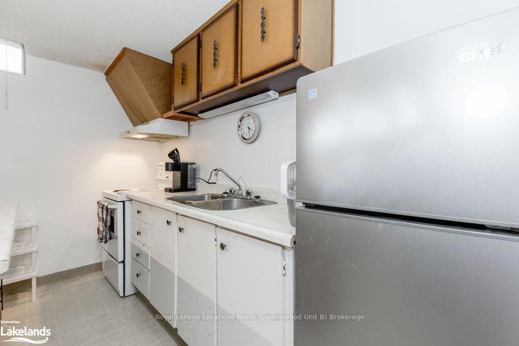 155 OREN Boulevard photo 31
