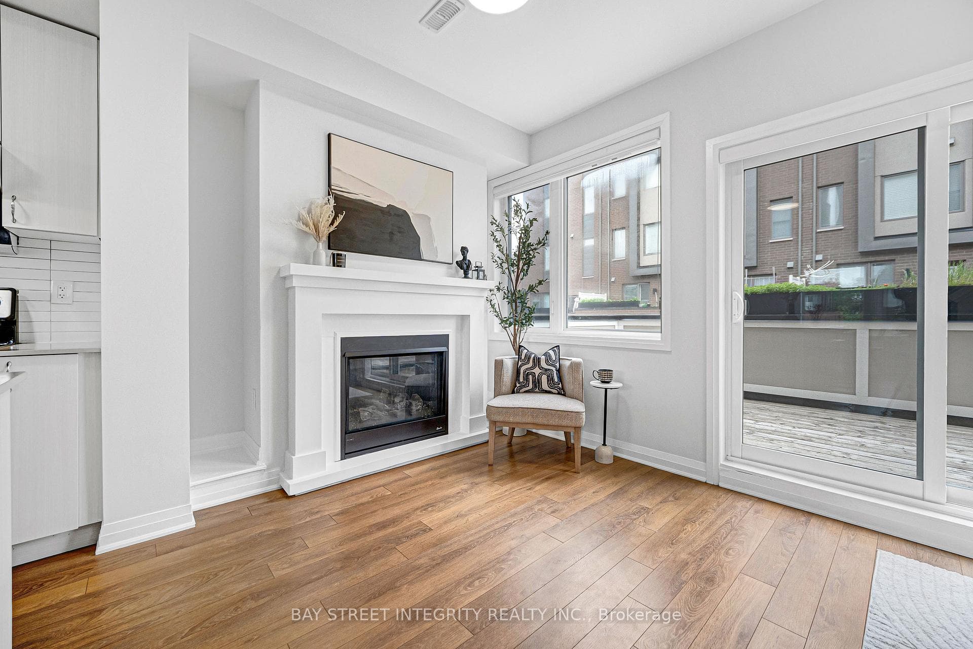 139 Stanley Greene Boulevard photo 18