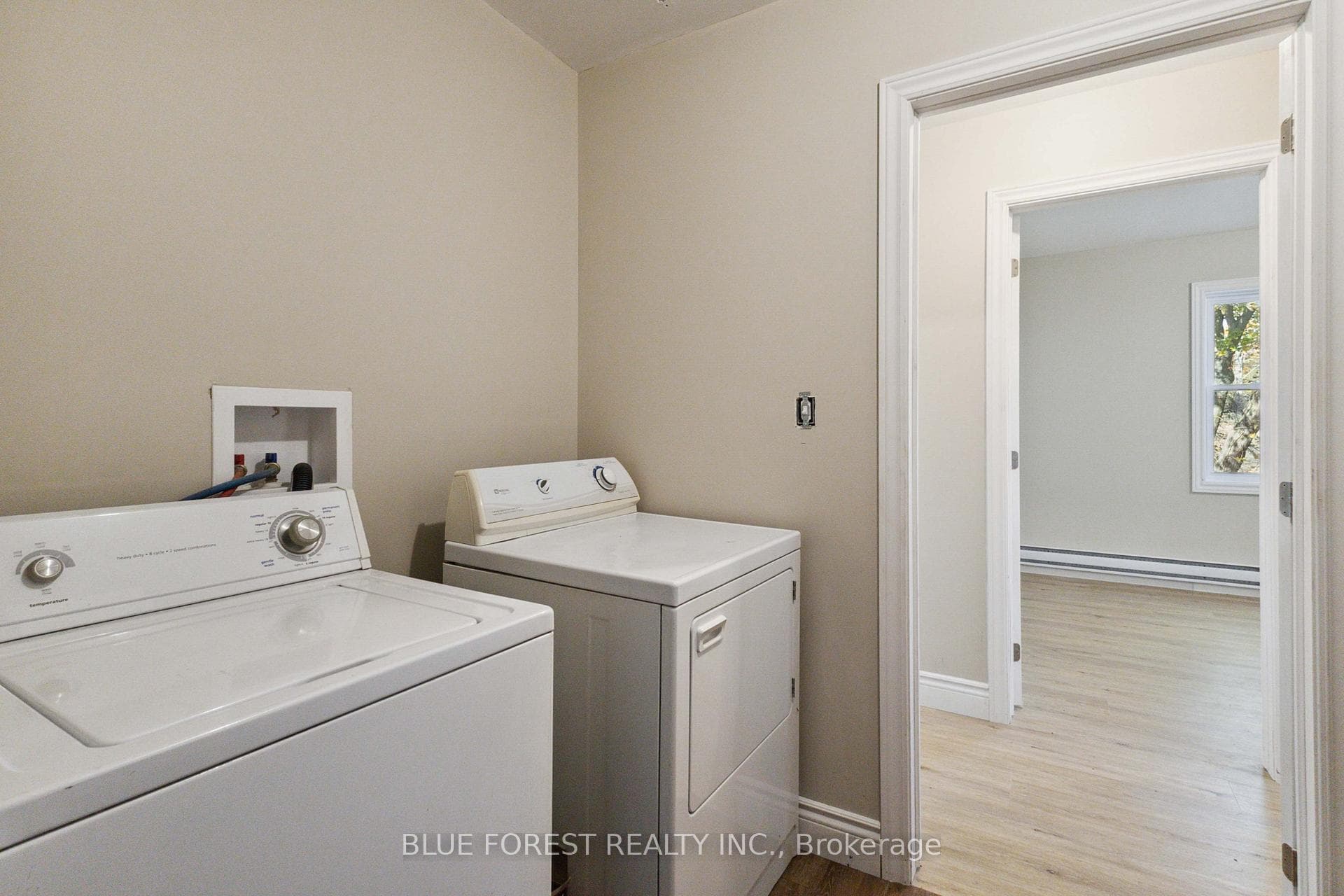 22378 Allen Road photo 22