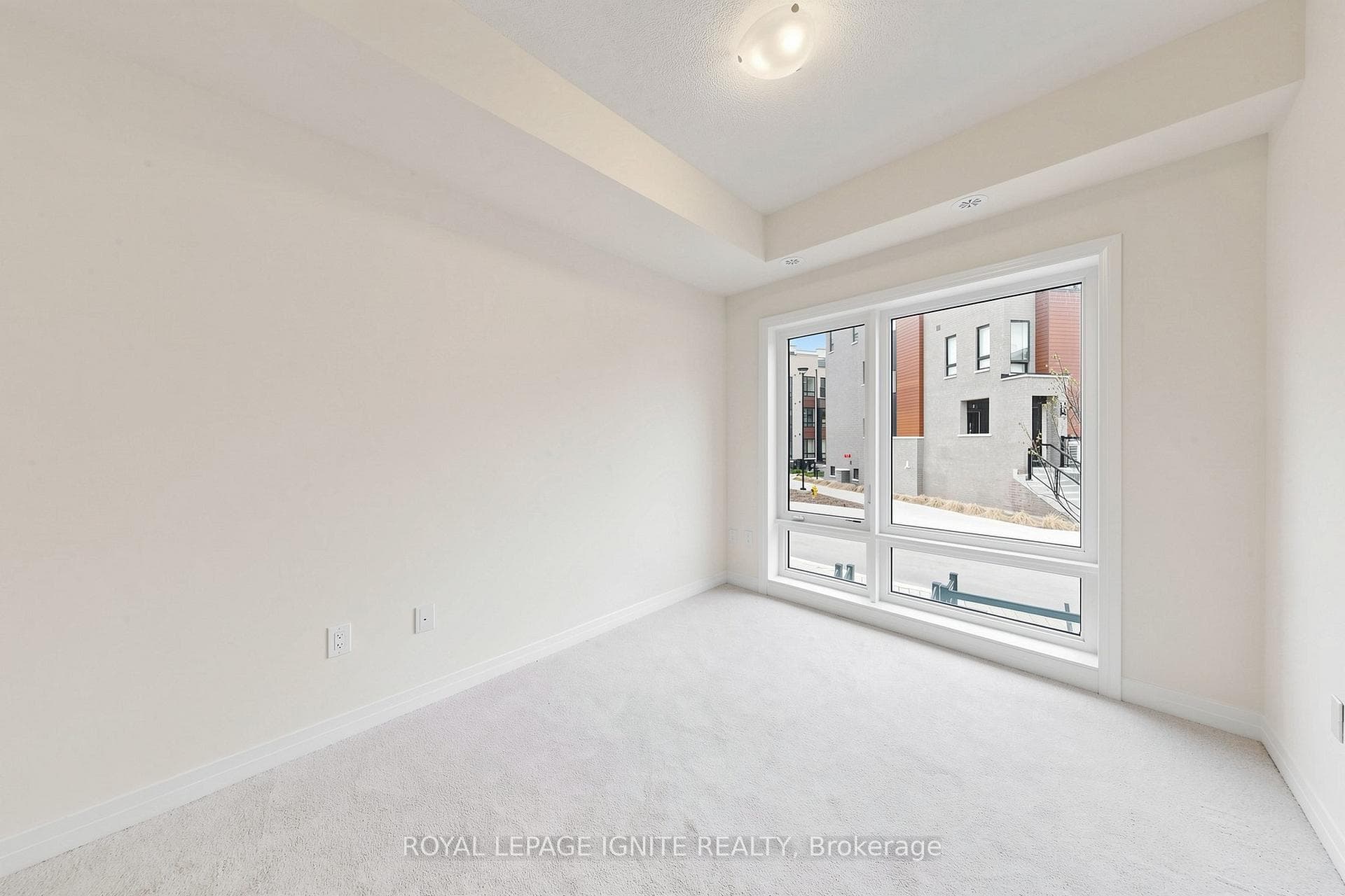 155 Tapscott Road Unit 22 photo 28