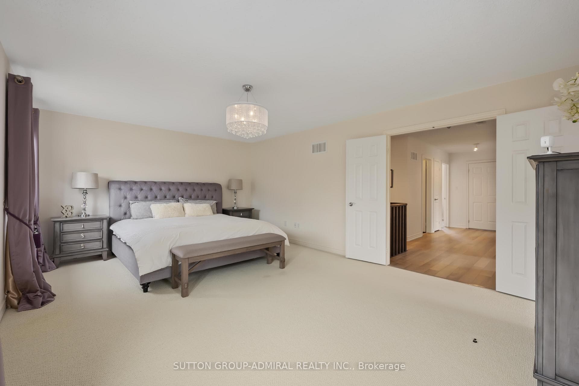 1046 Blackhall Crescent photo 23