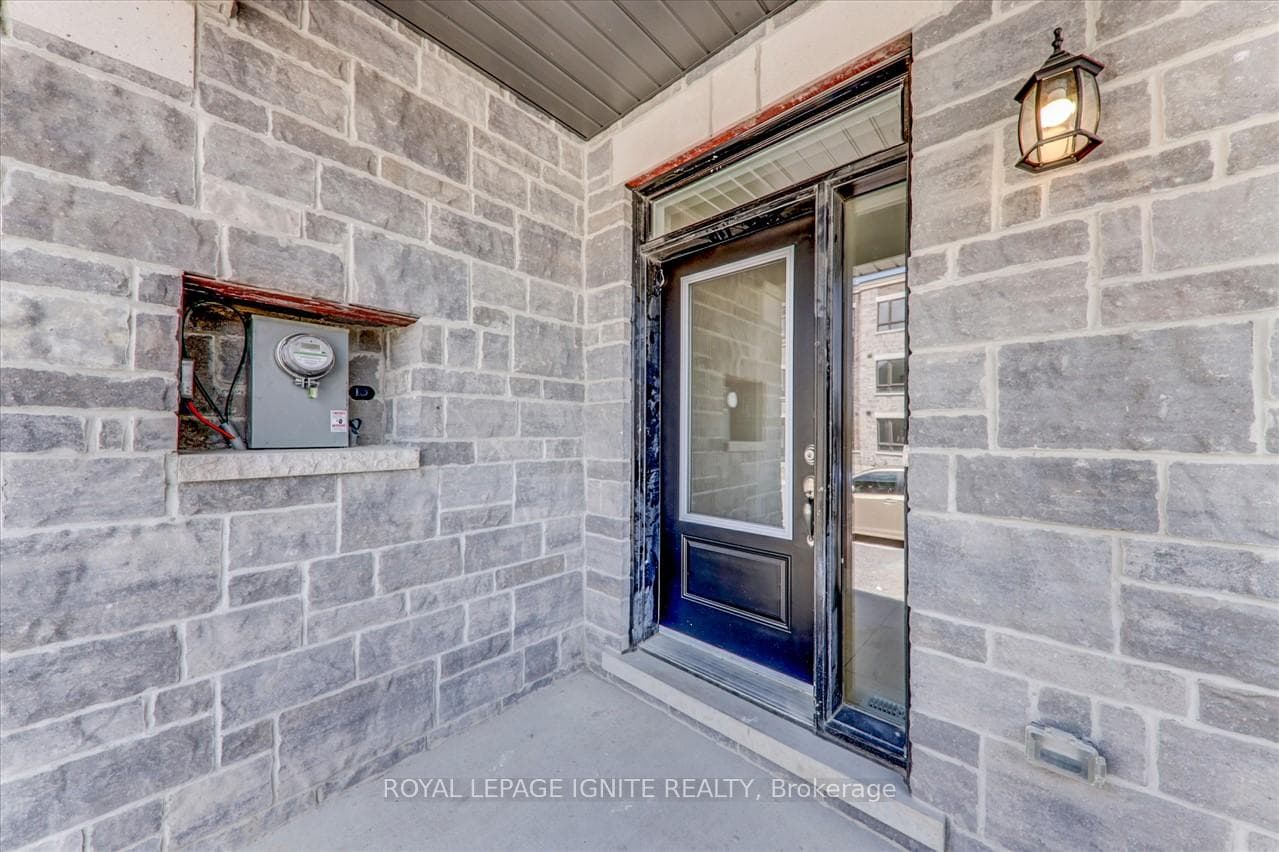 87 Robert Eaton Avenue photo 4