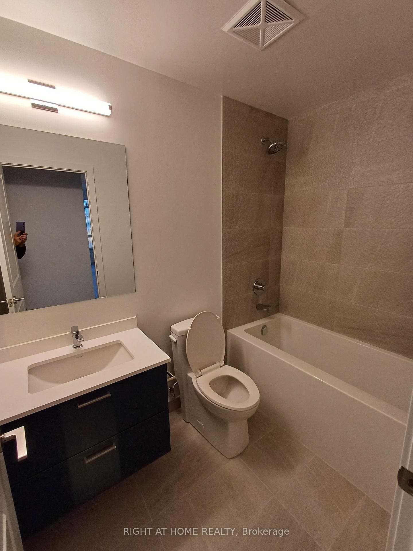 30 UPPER MALL Way Unit 2410 photo 11