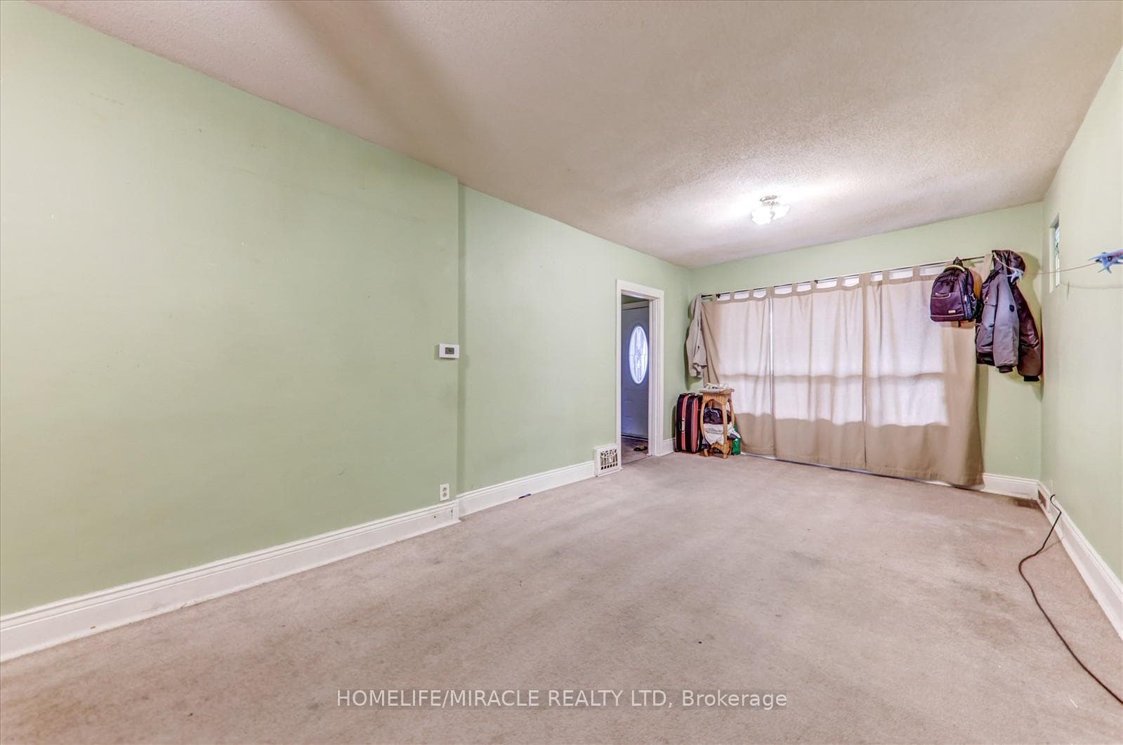 10 St Matthews Avenue photo 11