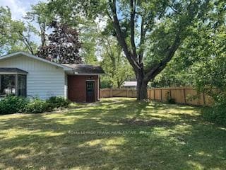 654 Mystic Crescent photo 32
