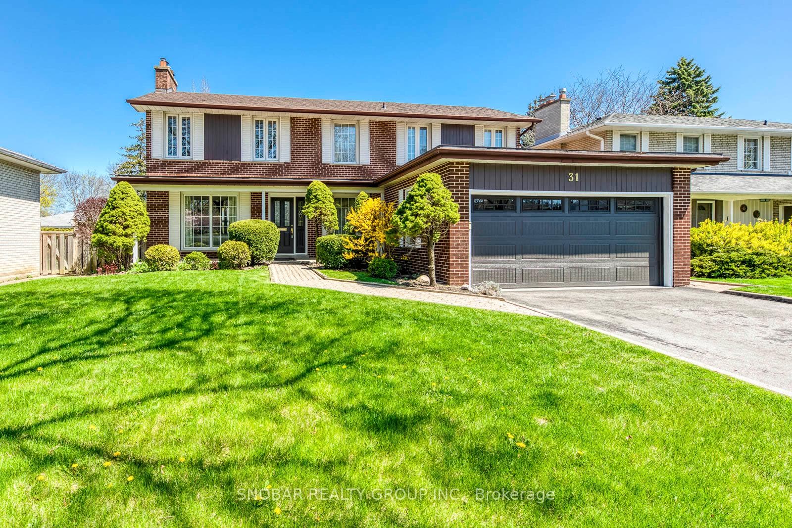 31 Hartsdale Drive photo 2