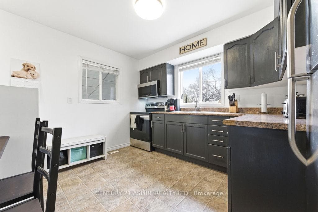 832 River Road photo 9