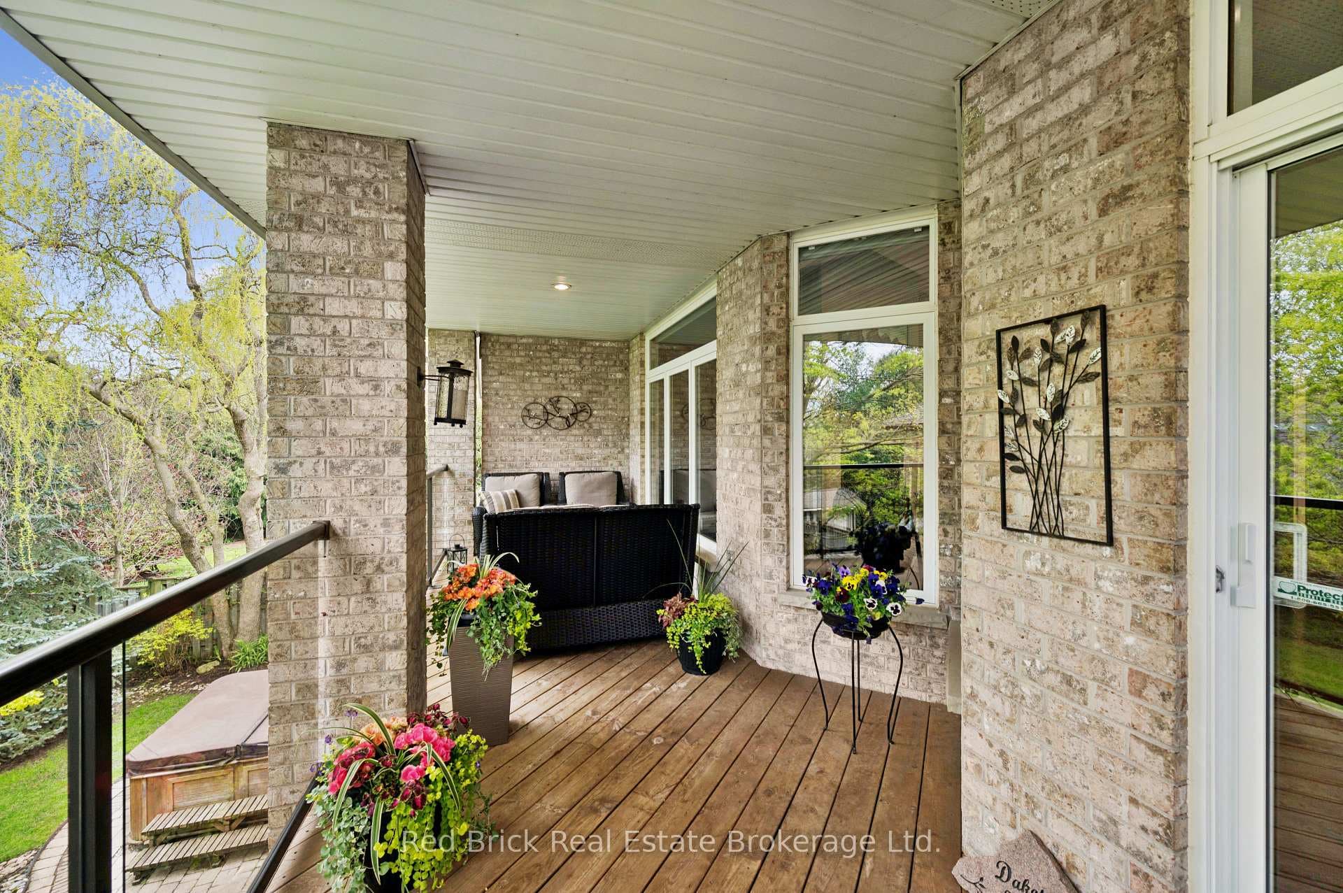 Upper Level Deck