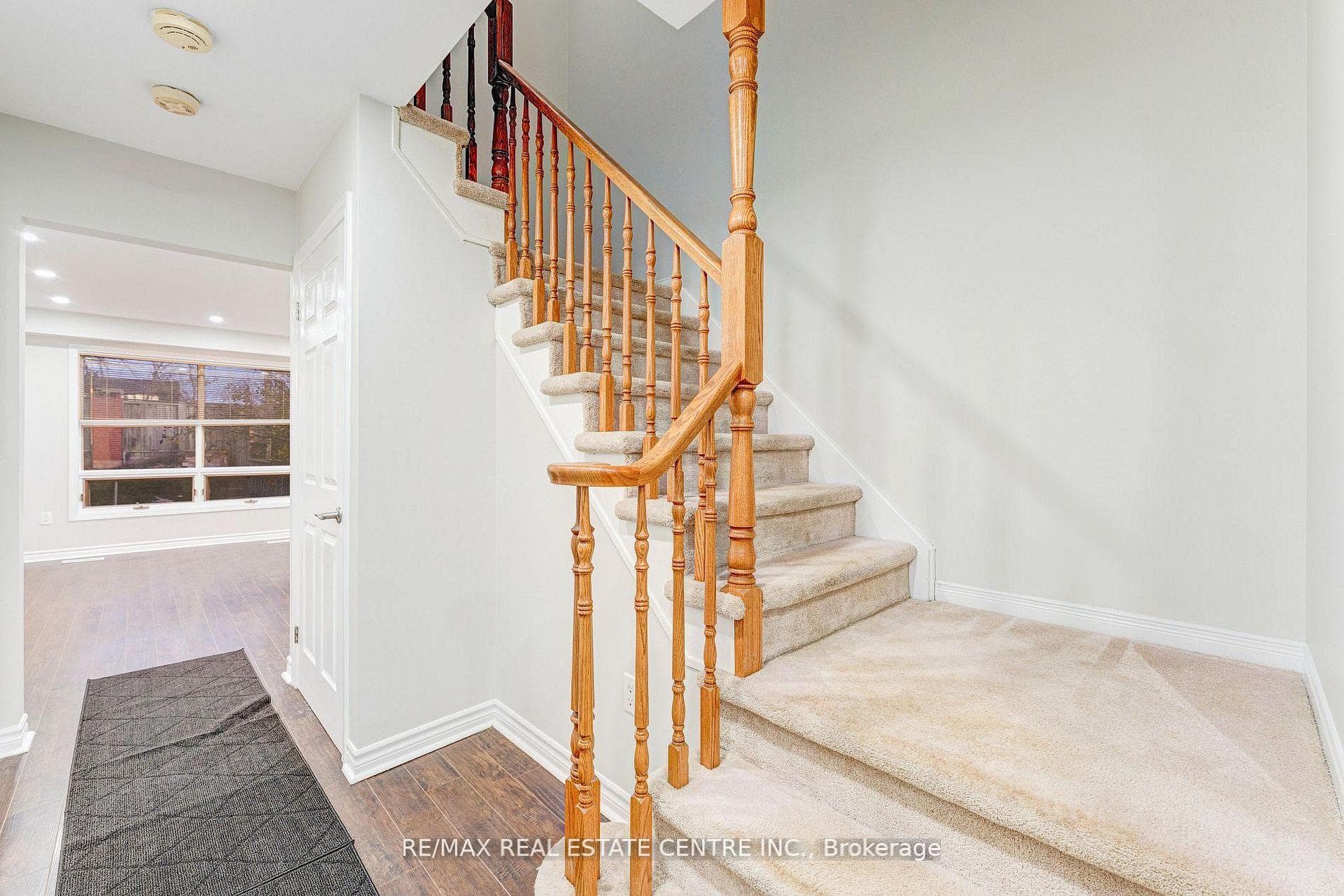 4944 WINDGATE Drive photo 14
