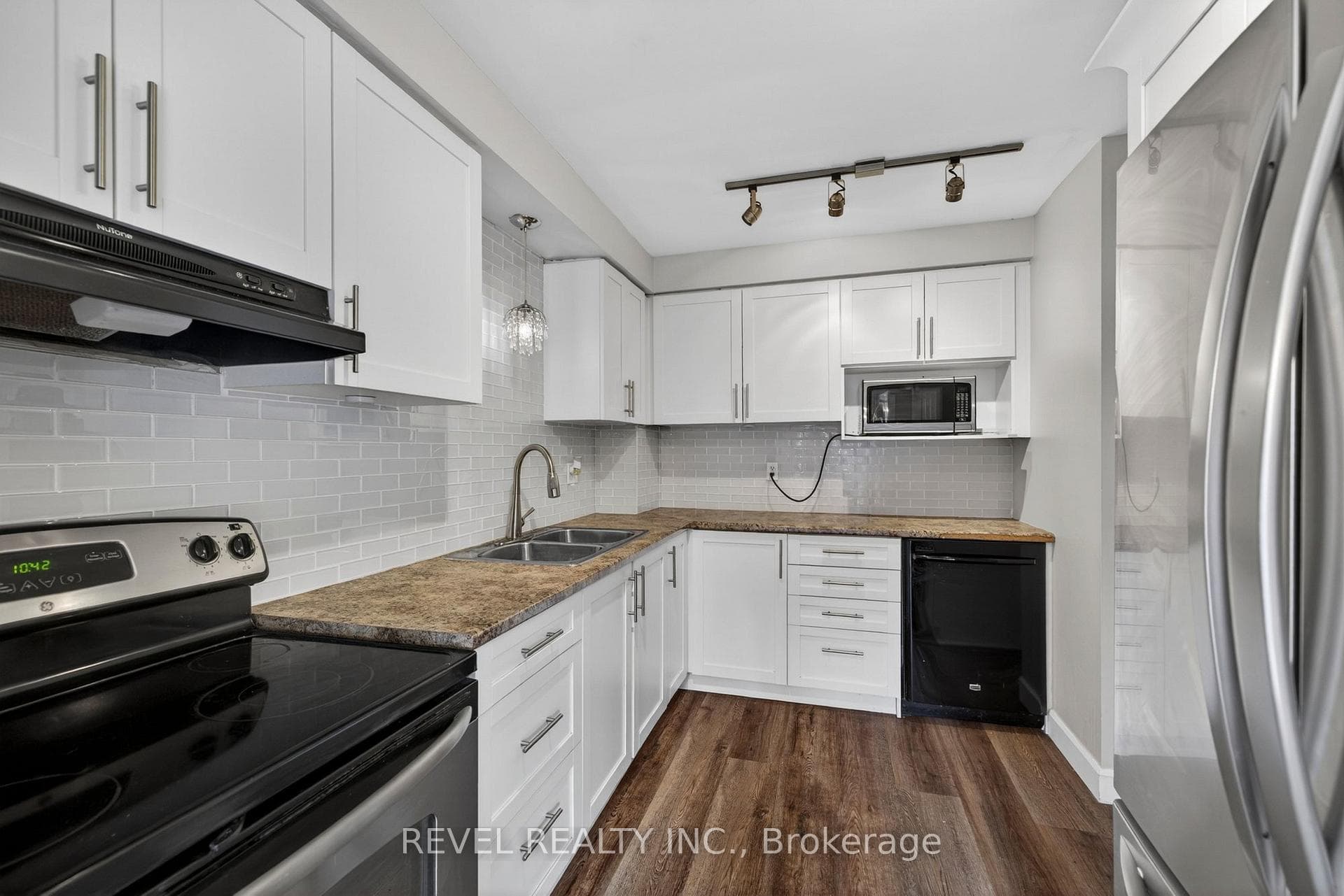 481 Pitfield Road Unit 22 photo 15